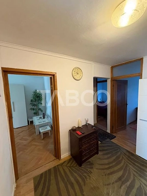 Apartament 3 camere etaj 1 de inchiriat zona Scoala de Inot Sibiu - imagine 10