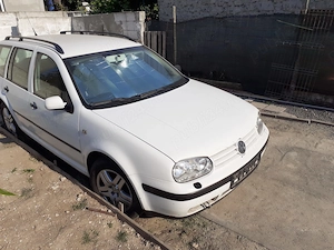 Vand pentru piese Volkswagen Golf 4 din 2001 - imagine 3