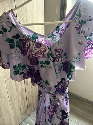 Rochie elegantă florală   superbă pentru evenimente