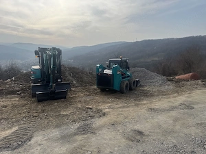 Închiriez utilaje pentru lucrări de terasament, excavații și amenajări - imagine 2