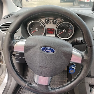 Ford Focus 2009 1.8 TDCi 115 CP TITANIUM Senzor Lumină Ploaie Climatromic Comenzi radio pe volan ETC - imagine 3