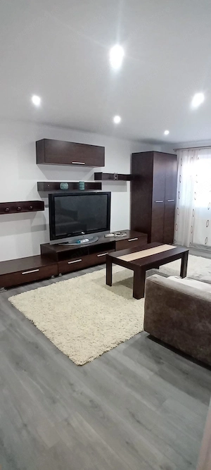 2 camere decomandat Zona Girocului-Plavat aproape de Sp Judetean Centrala Clima 2 balcoane