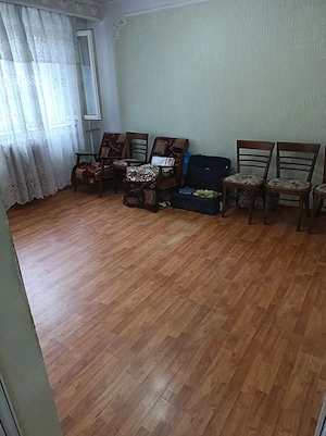 Apartament cu 2 camere, Bulevard etaj 3 - imagine 2