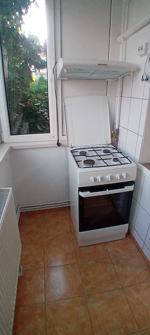 2 camere decomandat Zona Girocului-Plavat aproape de Sp Judetean Centrala Clima 2 balcoane - imagine 5