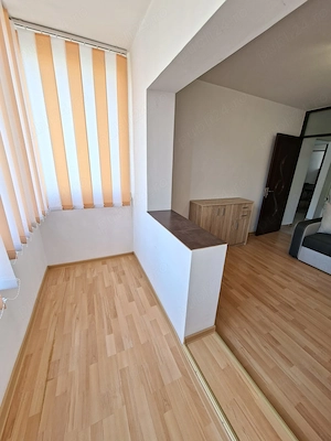Inchiriez ap 4 camere DECOMANDAT cu loc de parcare - imagine 5