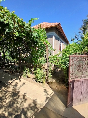 Vând sau schimb casă 