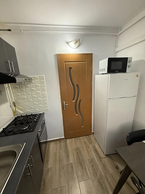 Vând Apartament 2 Camere, Modern și Utilat   Gata de Mutare! - imagine 8