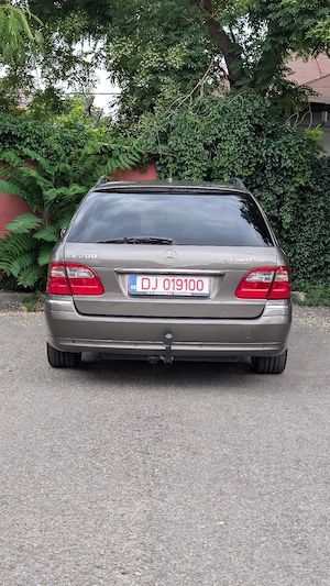 Mercedes E200 Kompressor Avantgarde - imagine 7