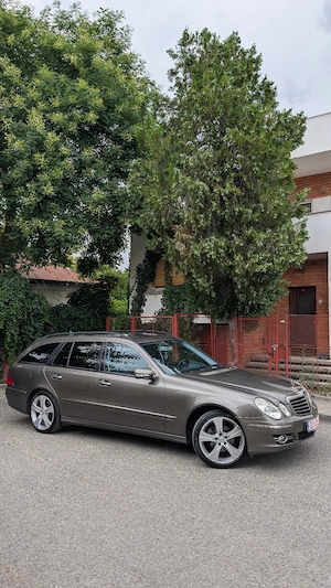Mercedes E200 Kompressor Avantgarde - imagine 3