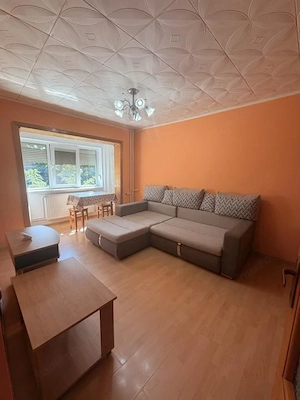 Garsoniera, etaj 1 - zona Lipovei, pozitie excelenta