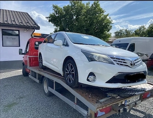 ocazie! toyota avensis 2500 euro! luna10 2014, tehnic perfect functionala. avarii roata si caroserie