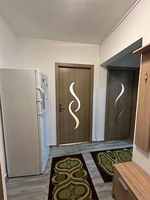 Inchiriez apartament 2 camere Arad - Podgoria - imagine 3