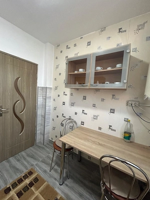 Inchiriez apartament 2 camere Arad - Podgoria - imagine 2