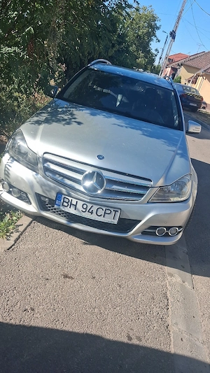 Vând mașină Mercedes-Benz c class  - imagine 4