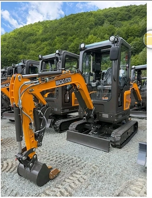 Inchiriem Mini-Excavatoare ( excavator ) de la 1 la 2,5 tone cilindri compactori cu si fără operator