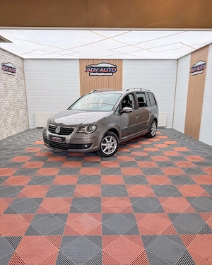 VW TOURAN 2,0 TDI. An 2010 . Garantie 12 luni , Buy-Back . Test drive , 5 locuri  - imagine 6