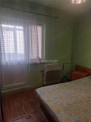 Apartament 2 decomandat, etaj 1, 2 balcoane - Sarari - imagine 3