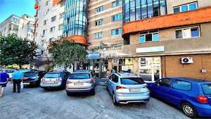 Spatiu comercial 70 mp , Simion Barnutiu, parcare in fata