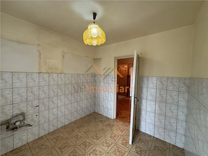 APARTAMENT 3 CAMERE | ETAJUL 1 | BUCATARIE SEPARATA | DACIA |ORADEA - imagine 8