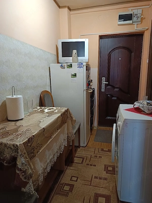 Vînd Garsonieră pe Calea București lîngă stomatologie  - imagine 5