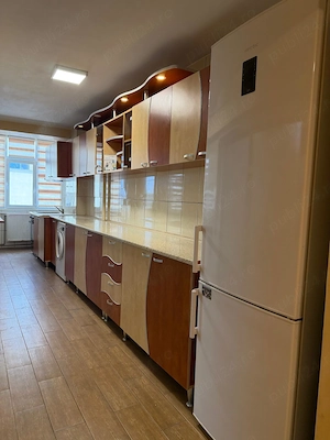 Inchiriere apt 3 camere, situat in Galati, pe Faleza, etaj 2, mobilat si utilat - imagine 4