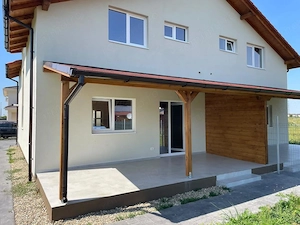 Duplex 3 dormitoare 2 bai | Mosnita Noua | 105 mp utili