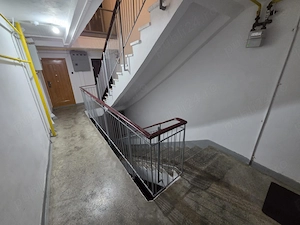 Apartament 2 camere, spațios și curat   Zona E3 (lângă Kaufland) - imagine 5
