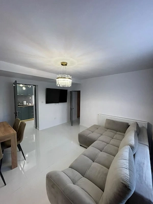 Apartament 3 camere, 100 mp, 2 parcare, zona Ultracentrala - imagine 2