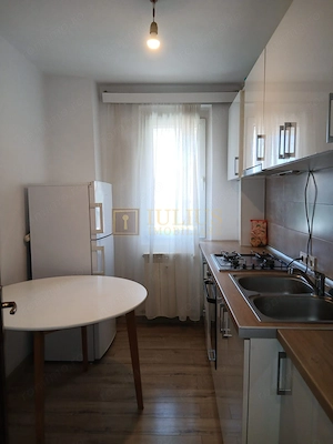 Apartament cu 3 camere in Complexul Studentesc - imagine 9
