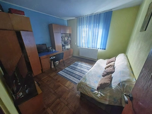 De Vanzare Apartament 2 Camere Decomandate - Zona Piata Centrala - Baia Comunala - imagine 3