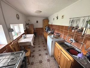 Casa cu 8 camere + 800mp teren Cisnadie zona Centrala - imagine 12