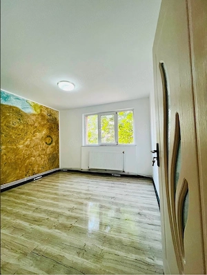 Apartament Decomandat,Confort 1 situat in Tecuci pe Str. 7 Noiembrie - imagine 8