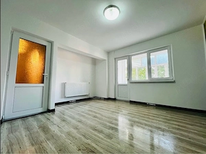 Apartament Decomandat,Confort 1 situat in Tecuci pe Str. 7 Noiembrie - imagine 6