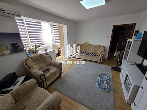 Vand apartament 3 camere cf.1, etaj 3 , zona Micro 3! - imagine 2