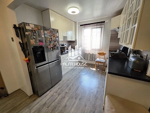 Vand apartament 3 camere cf.1, etaj 3 , zona Micro 3! - imagine 4