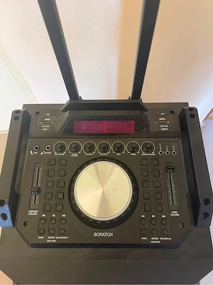 Boxa portabila activa Akai DJ-222
