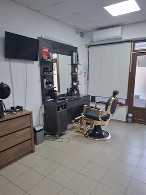 Salon cosmetica de inchiriat bazar