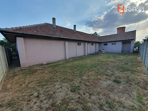 Spatiu de productie, 10 incaperi, 382 mp utili, 1800 mp teren, Peciu Nou - imagine 20