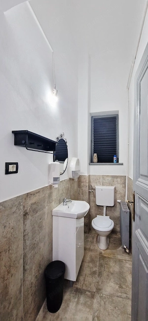 Spații birouri, renovat, zona Maria (700 m de Centrul Timișoarei) - imagine 8