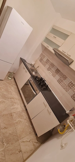 Apartament de închiriat 60 m decomandat în Bragadiru ,lângă Leroy Merlin cu loc de parc - imagine 5