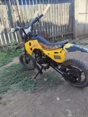 motor de bicicleta pus pe un cadru de cross de 49cc - imagine 4