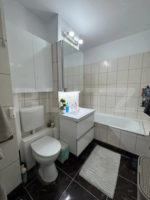 Apartament 3 camere, 60 mp, zona Billa - imagine 4