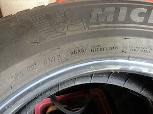 Vand 4 anvelope Michelin all season 215/65/17  - imagine 4