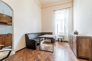 Apartament 3 camere lângă Parcul Copiilor | Etaj 1 | Fațadă renovată - imagine 9
