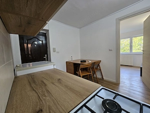 Apartament 2 camere-etaj 3-zona Sala Sporturilor - imagine 2