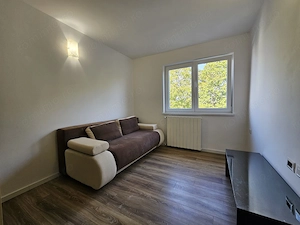Apartament 2 camere-etaj 3-zona Sala Sporturilor - imagine 3