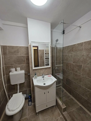 Garsoniera direct proprietar , cartier Astra Brasov , strada Marte , 28mp - imagine 3