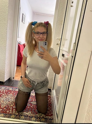Ioana din Republica Moldova show detalii WHATSAPP