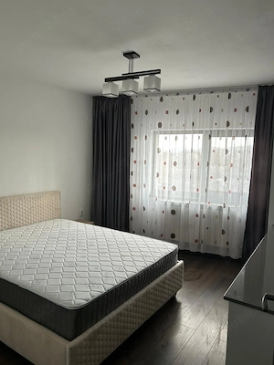 Persoana fizica inchiriez ap.cu 3 camere decomandat cu loc  de parcare inclus - imagine 2