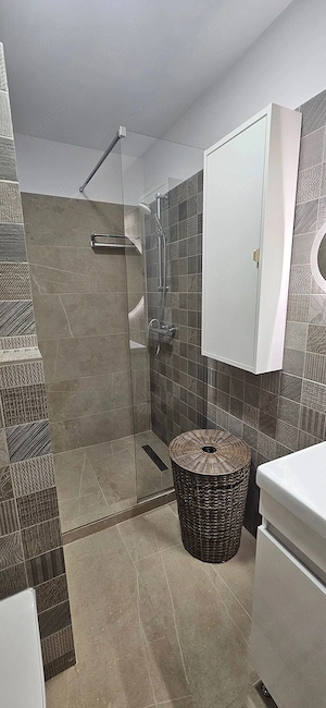 De inchiriat apartament 1 camera Ultimul Leu, etaj 5/7, 400 euro - imagine 4